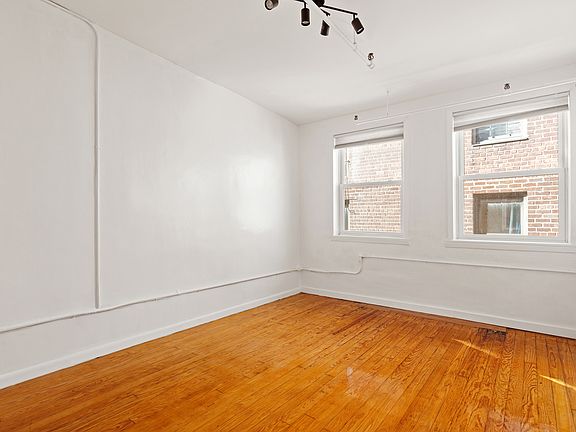 4th image of 71 8th Ave #4R