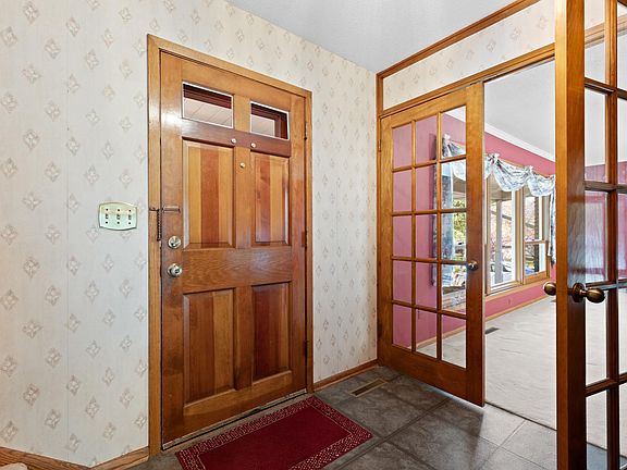 2nd image of 2110 Valkyrie Dr NW