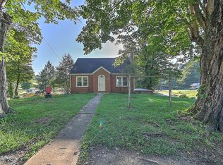 148 Easter Lilly Ln, Gate City, VA 24251