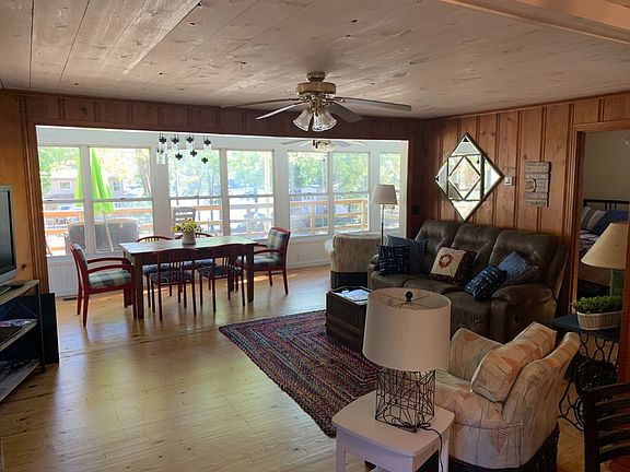 5th image of 2244 Snow Lake Dr