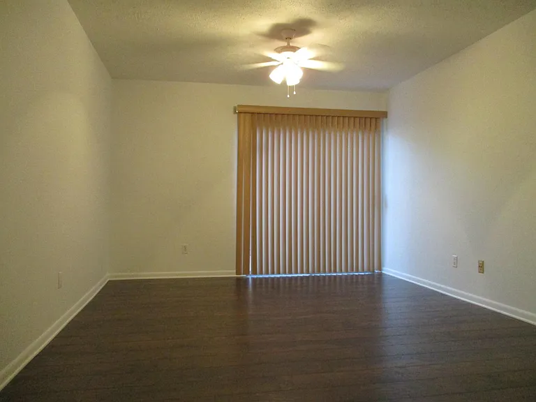 102 Westcliff Center St #D — Photo 16