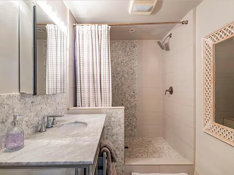 6300 Vista Del Mar Ave — Photo 16