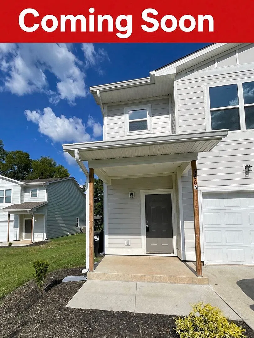 3 Bedroom, 2.5 Bath Townhome In The Heart Of Columbia! Coming Soon! — Photo 1