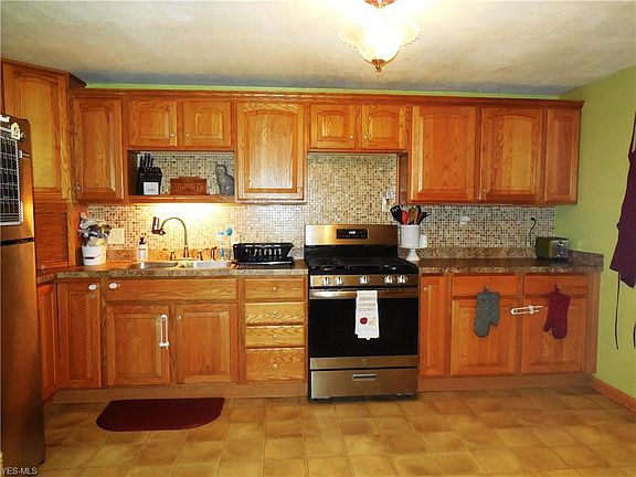 5th image of 9535 Nita Ln