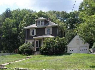 29 Holliston St, Medway, MA 02053