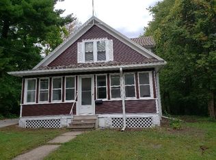 3021 Oakland St, Ames, IA 50014