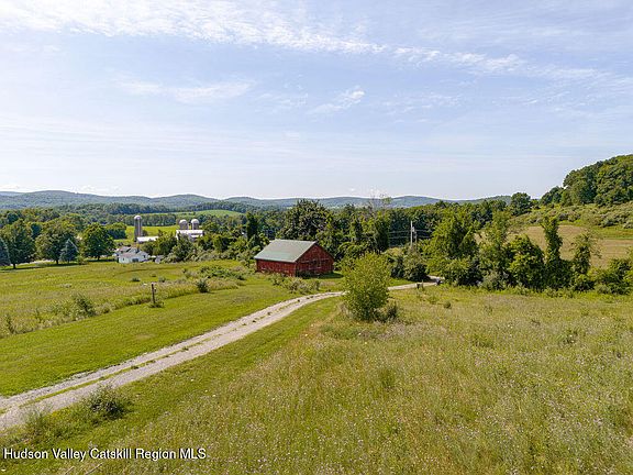 3rd image of 1715 County Road 7