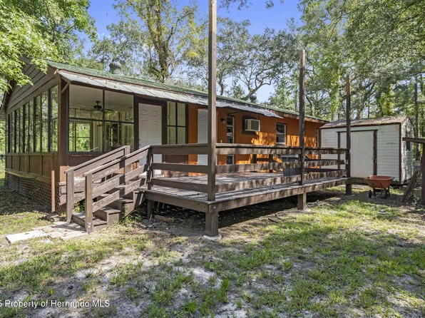 7055 Karwich Ave, Webster, FL 33597