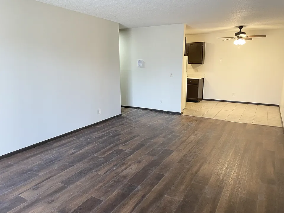 Pinecrest Apartments
