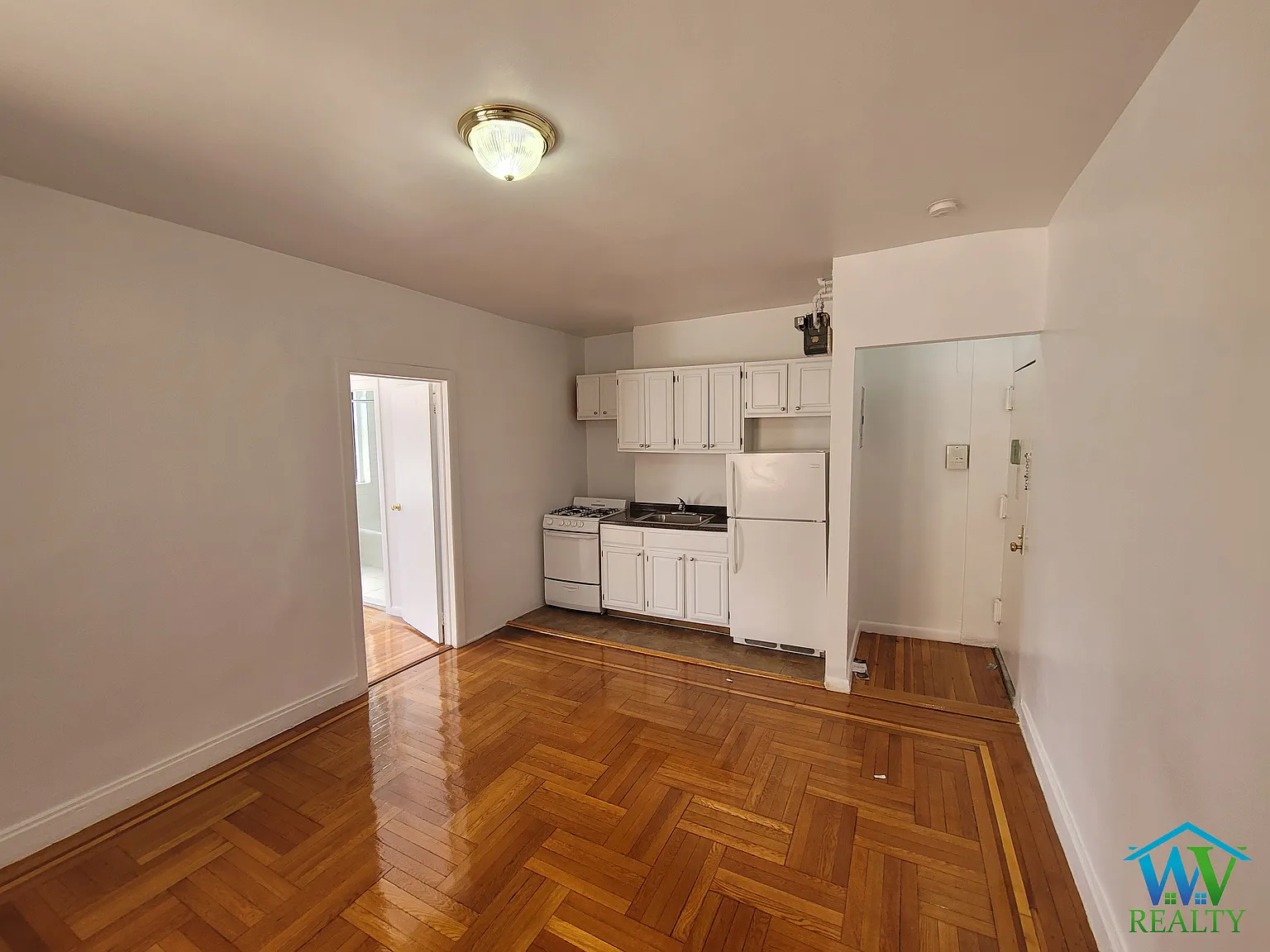 1 bed, 680 sqft, $1,995 — Photo 4