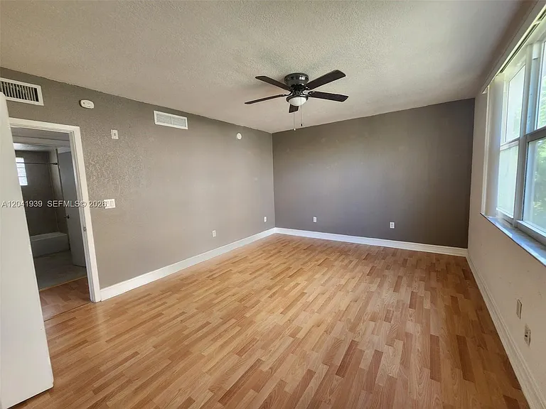 1080 99th St #221 — Photo 14