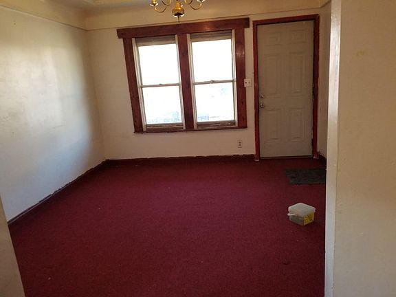 5th image of 5118 Yemans St