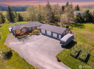 5826 Jennifer Ln, Burlington, WA 98233