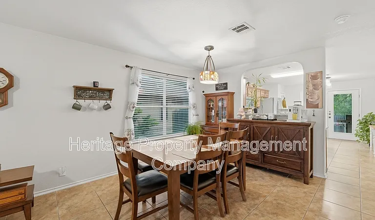 2909 Ashwood Rd — Photo 10