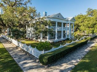 166 6th Ave NE, Saint Petersburg, FL 33701