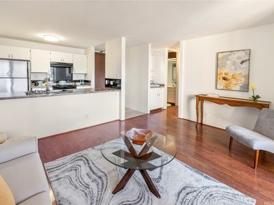 55 S Judd St APT 1702, Honolulu, HI, 96817