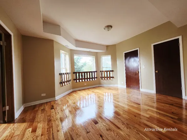 207-209 N Parkside Ave, Chicago, IL