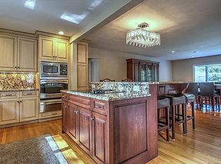 8 Barton Rd, Milford, CT 06460