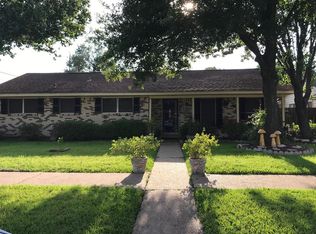 2916 Raspberry Ln, Pasadena, TX 77502