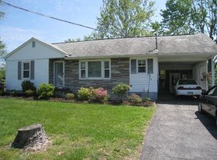 404 Riverside Dr, Clinton, TN 37716