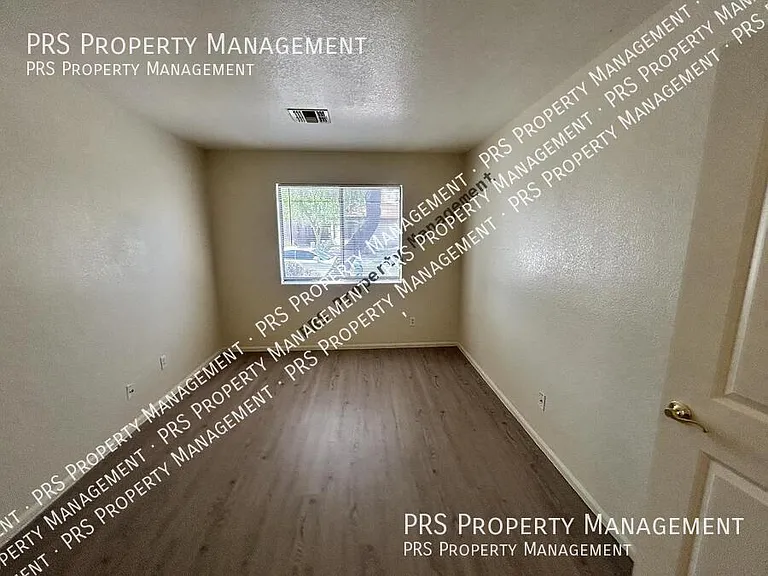 42406 W Sunland Dr — Photo 6