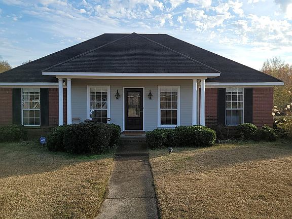 Fully Furnished 3 bedroom ; 2 bath home