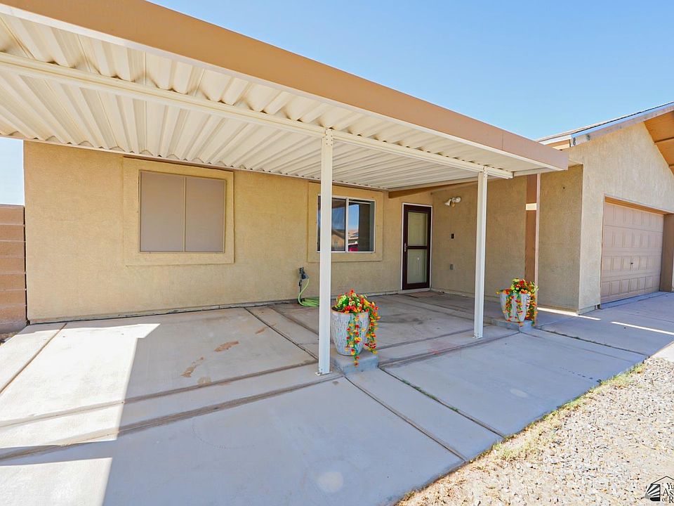 1st image of 8701 E 38th Pl