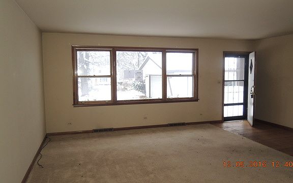 4th image of 6293 Woodward Ave