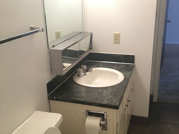 5th image of 1308 E Flint St APT 2