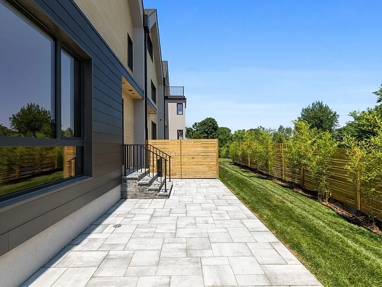 7 Algonquin Rd #1 — Photo 21