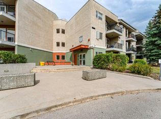 69 Springborough Ct SW #314, Calgary, AB T3H 5V5