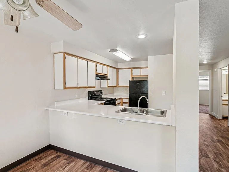 North Pointe — Photo 17