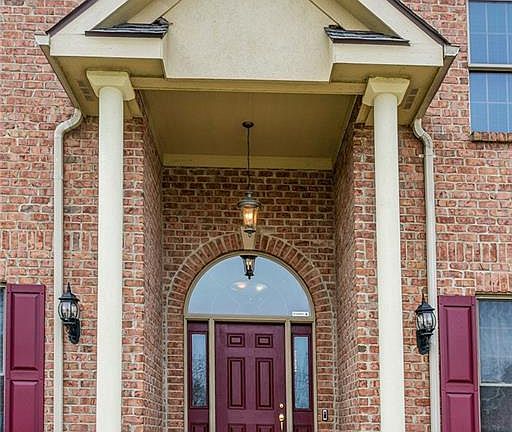2nd image of 653 Beechwood Dr