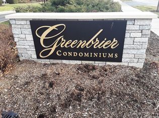 2423 N Kennicott Dr UNIT 4A, Arlington Heights, IL 60004