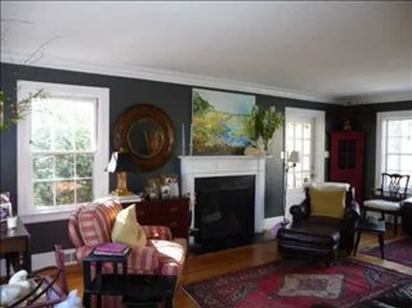 1509 Canterbury Rd, Raleigh, NC 27608