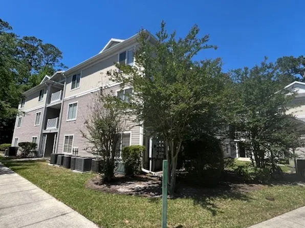 4000 SW 23rd St APT 3-204, Gainesville, FL 32608