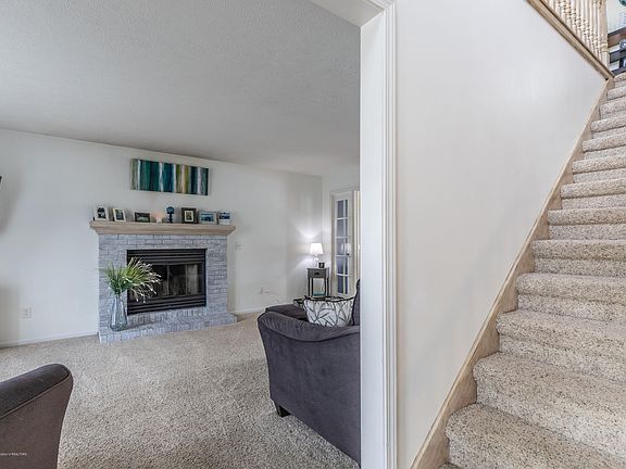 5th image of 1622 Holbrook Dr