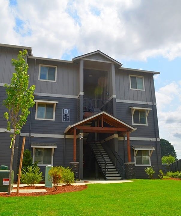 Silverplace Apartments 329 Fossholm St NE Silverton OR Zillow