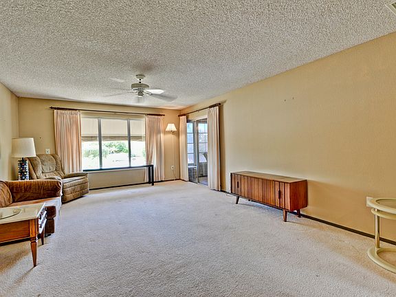 4th image of 12727 W Keystone Dr