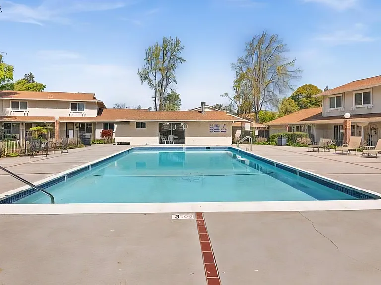 2535 Twin Creeks Dr — Photo 10