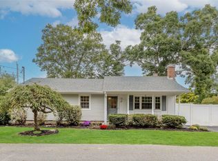 17 Foxcroft St, Mastic, NY 11950