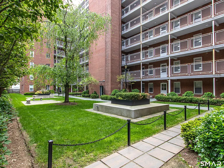 700 Summer St #7G — Photo 28