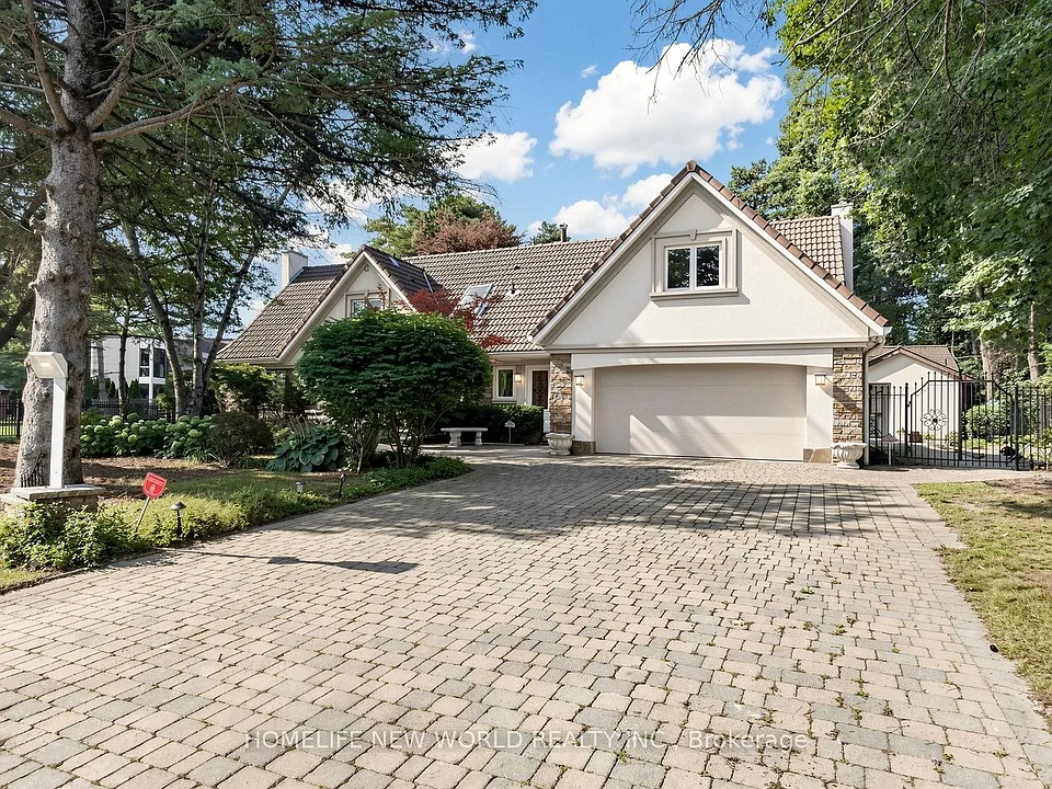 38 Old English Ln
