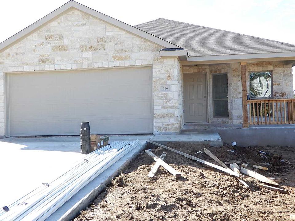 1st image of 112 E Wildflower Blvd