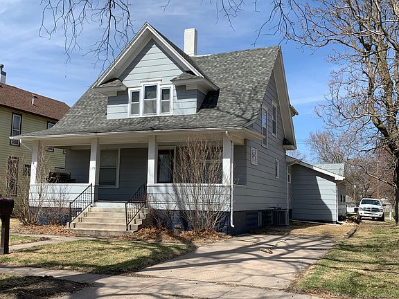 2nd image of 115 D St