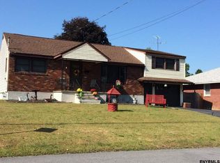 1789 Fiero Ave, Schenectady, NY 12303