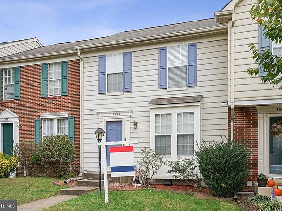 2nd image of 16935 Monmouth Ct