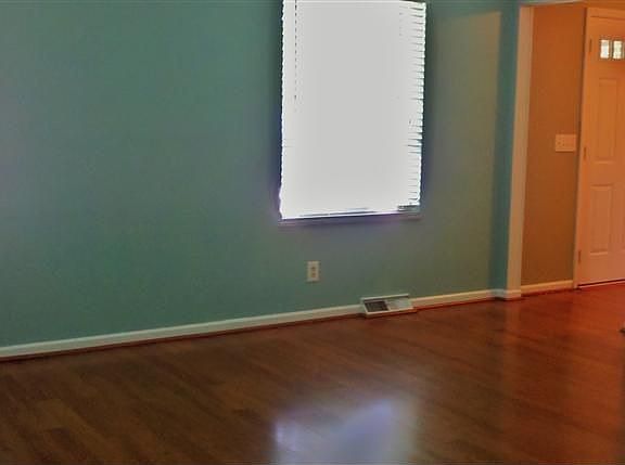 3rd image of 8172 Timbercreek Dr