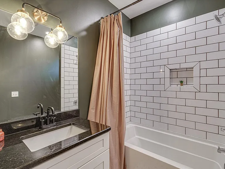 1124B Leland Ave #B — Photo 6