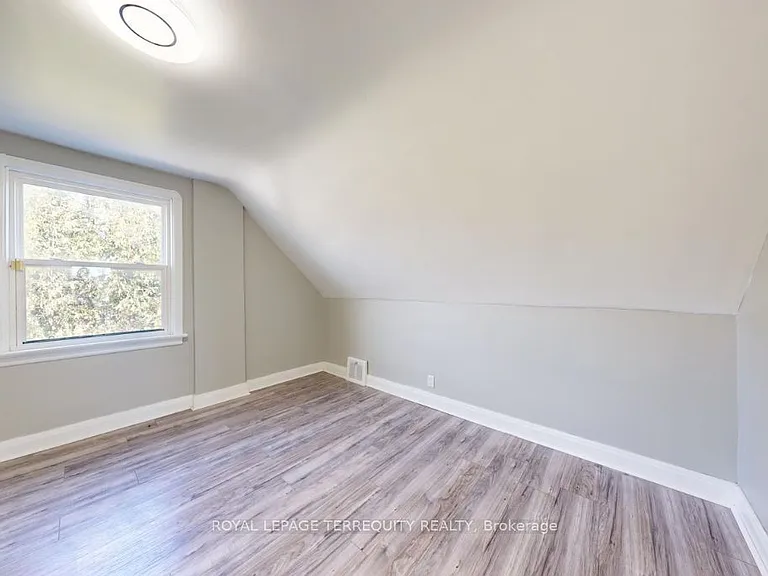 77 Glenburn Ave — Photo 19